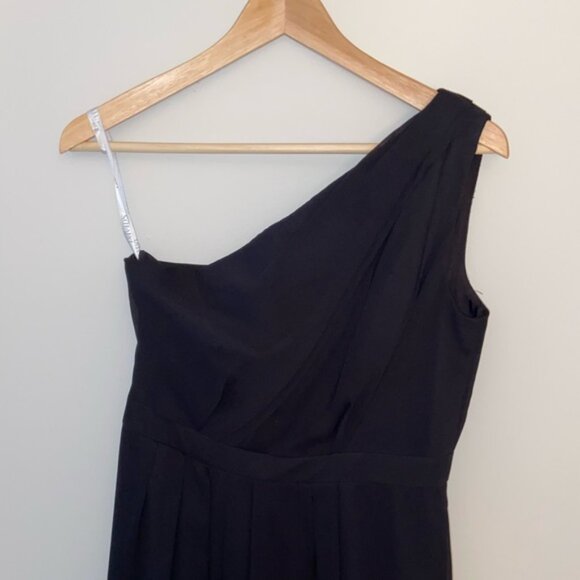 Long One-Shoulder Crinkle Chiffon Dress - Picture 4 of 4